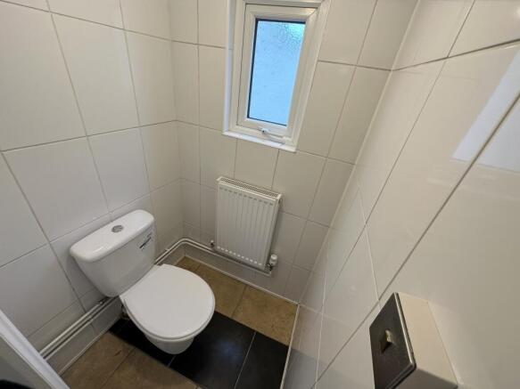 Cloakroom/wc