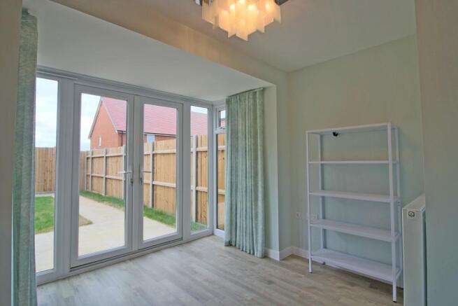 16 Heathcote Road Di