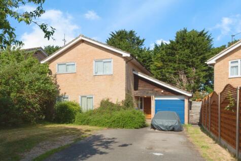 Stookes Way, Yateley, GU46