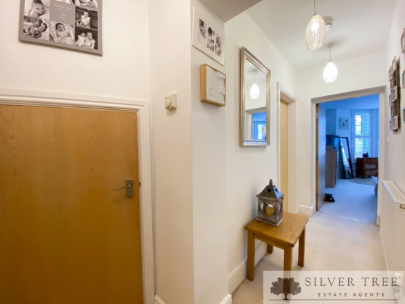 1 bed Apartment for sale Image 11
