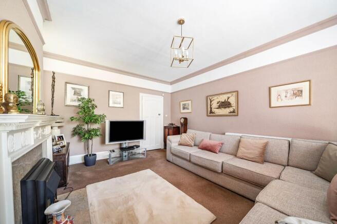 2 bed Flat for sale Image 10