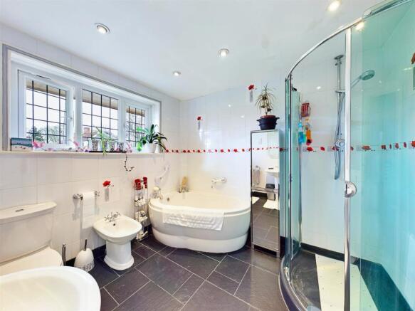 First Floor Bathroom