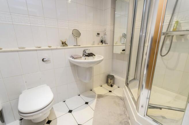Ensuite
