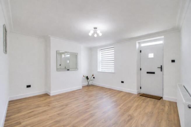 3 bed Link Detached House for sale Image 5