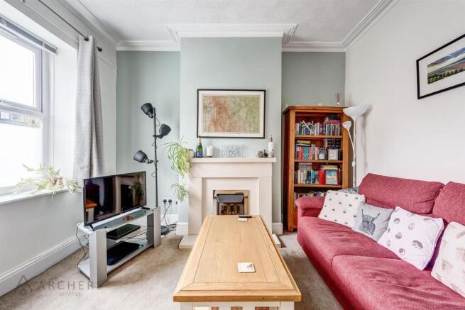 208LydgateLane(Interior)-2.jpg