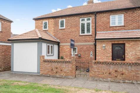 Batavia Road, Sunbury-On-Thames