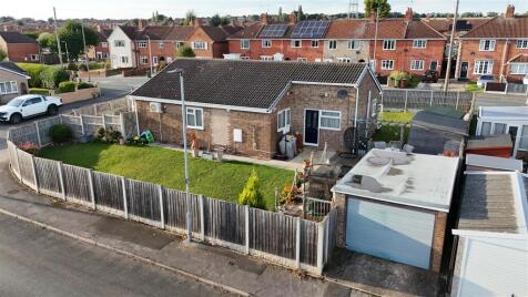 Askham Grove, Upton