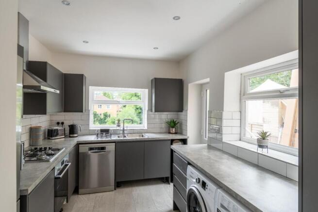 147 Newbridge Road-3.jpg