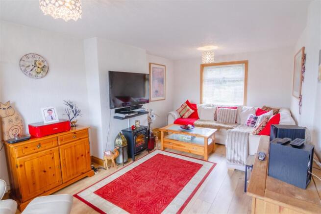 82 Glenmoy Terrace, Forfar-5.jpg