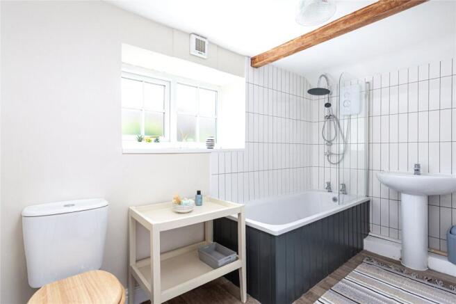 2 bed Detached for sale Image 6