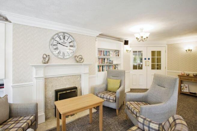 COMMUNAL LOUNGE