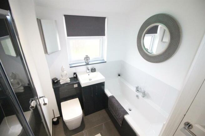 61 Northpark-Bath1.JPG