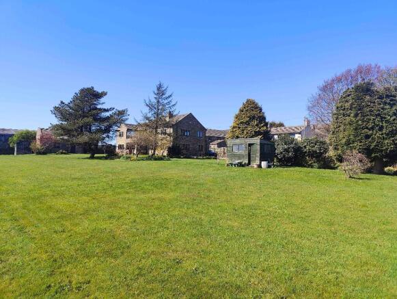 Woodlands, 1 Barms Hill, Northowram, HX3 7TF photo 4