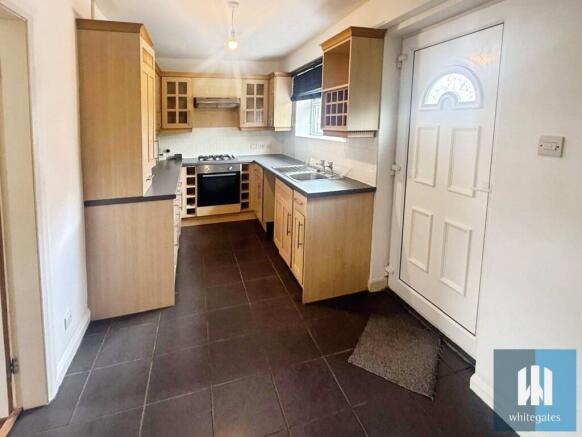 3 bed Terraced to rent Image 12