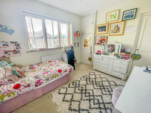 3 bed Semi-Detached for sale Image 12