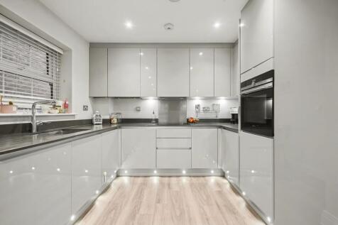 Coppice Row, Theydon Bois, CM16
