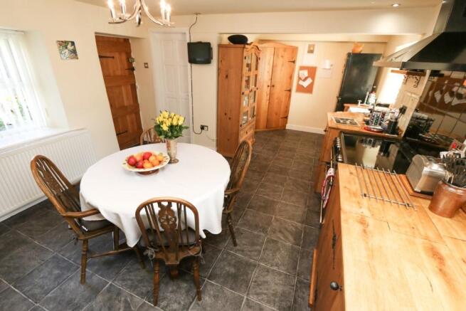 Kitchen/Dining Room