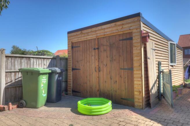 Garage 2