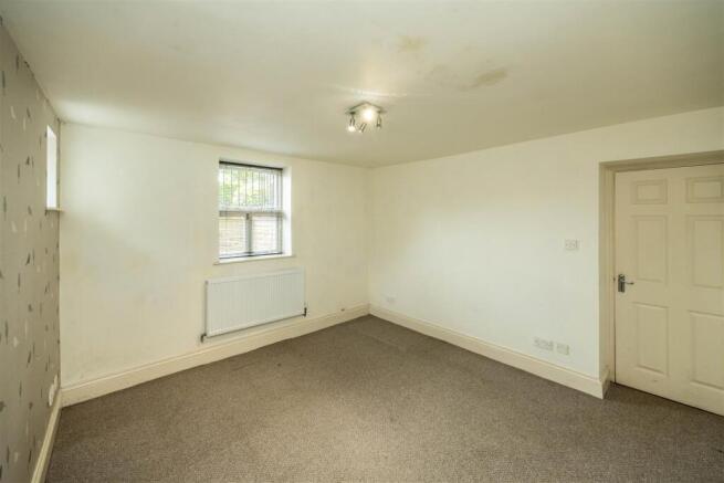 2 bed Apartment for sale Image 10
