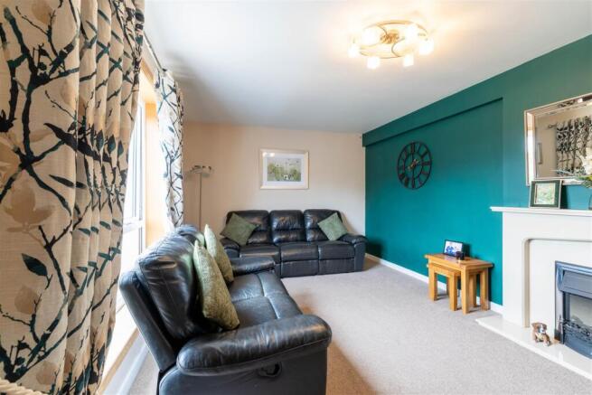 38 Dunsinane Drive, Perth, PH1 2DU-61.jpg