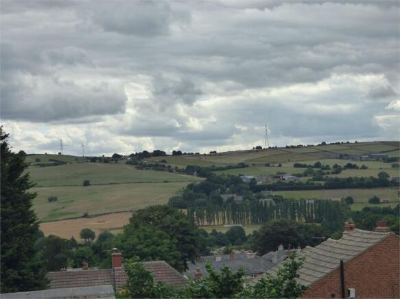 2 bed Flat to rent Image 11