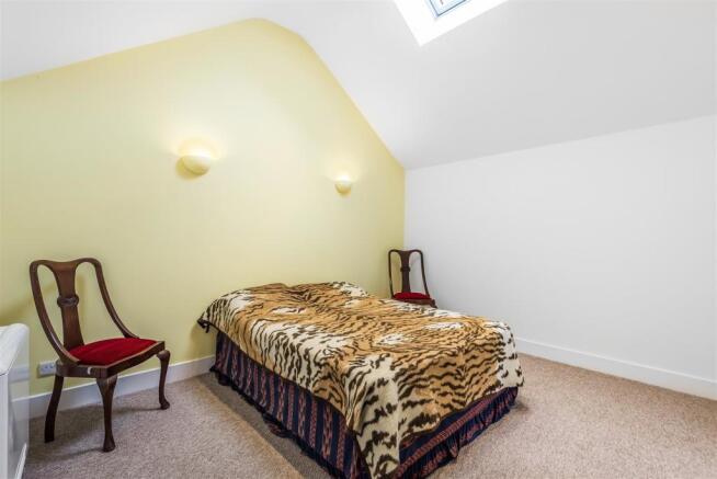 GROUND FLOOR BEDROOM