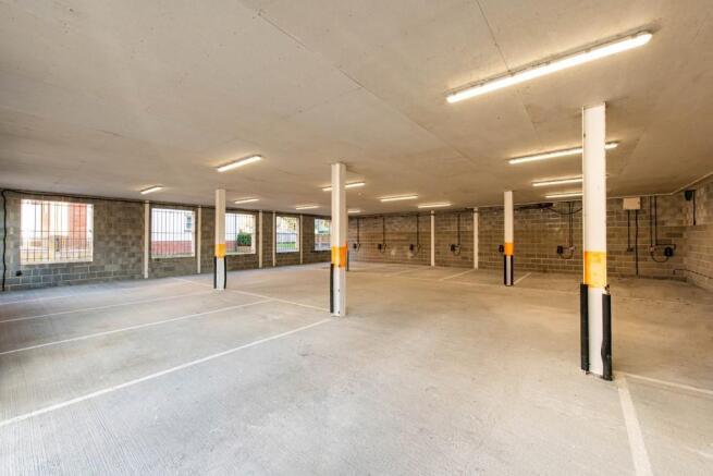 Garage_1.jpg