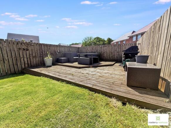 4 bed Detached for sale Image 12
