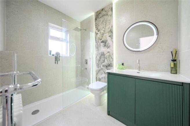 4 bed Semi-Detached for sale Image 9