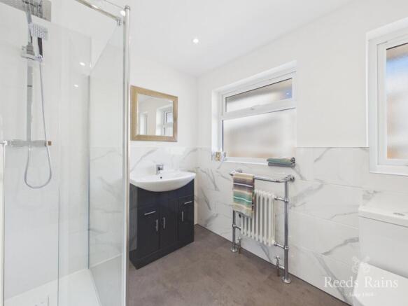 3 bed Bungalow for sale Image 8