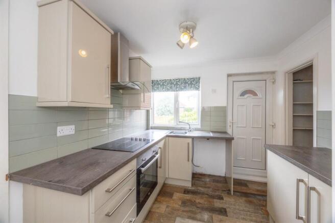 3 bed Semi-Detached for sale Image 5
