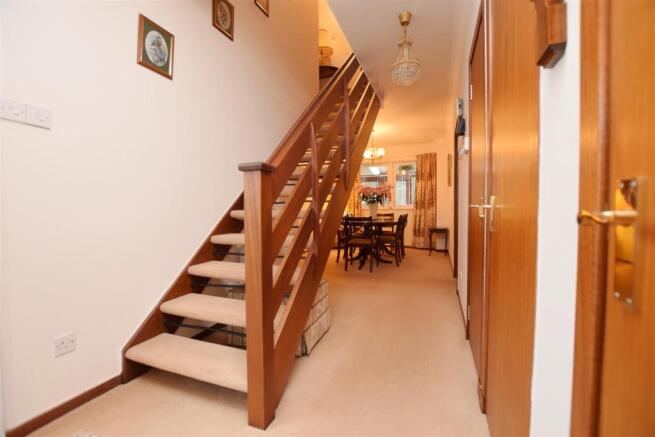Hallway.JPG