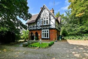 Lower Lodge, Hitcham Road, Burnham SL1 7DX