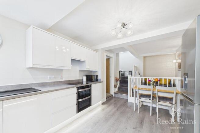2 bed Detached for sale Image 9