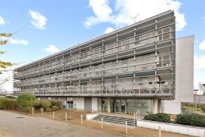 Flat 9, Kinnear Apartments, Chadwell Lane, Hornsey, London N8 7RB