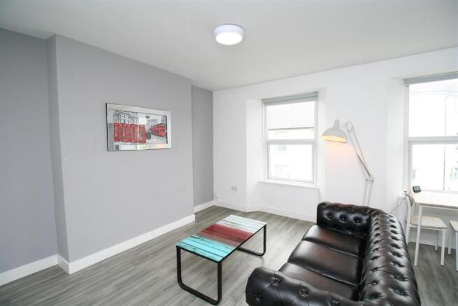 Living Room (2)