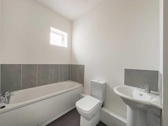 2 bed Terraced for sale Image 11