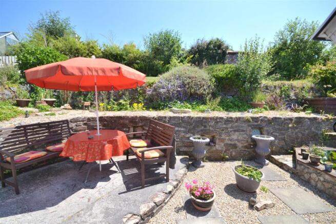 Rear garden patio.JP