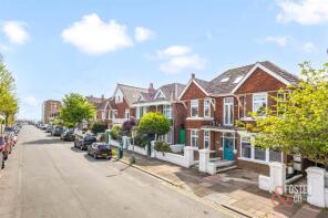 Flat 1, 53, Carlisle Road, Hove BN3 4FQ