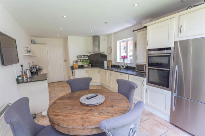 Kitchen/diner with granite tops