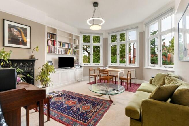 2-bed flat on Mapesbury Road, Mapesbury, London, NW2, £550,000