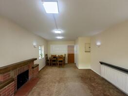 106, Lane End Road, High Wycombe HP12 4HX