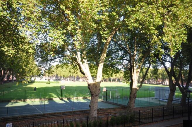 Vincent Square Ou...