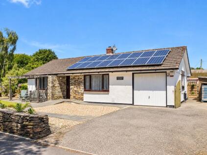 Syra Close, St. Kew Highway, Bodmin