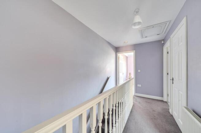3 bed Semi-Detached for sale Image 10
