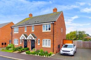 28, Ashmount Close, Loughborough LE11 2BJ