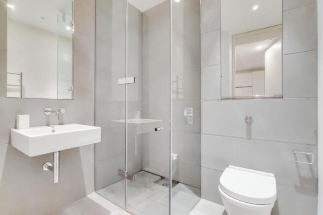 3_Bathroom-0