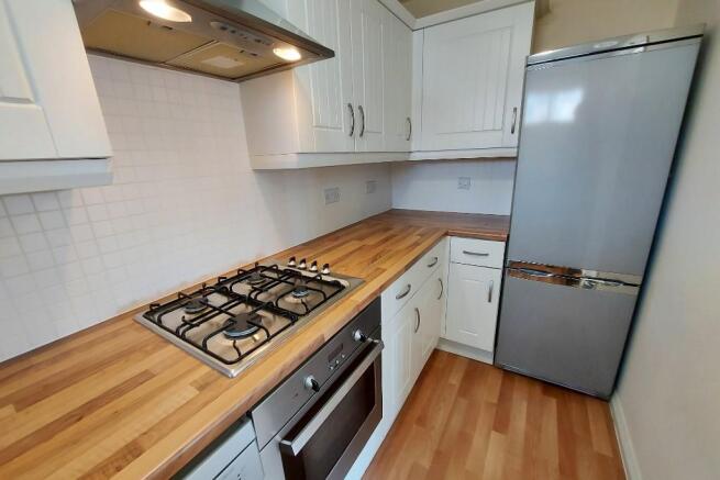 Kitchen (2) 