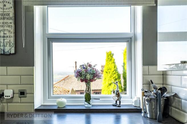 4 bed Semi-Detached for sale Image 9