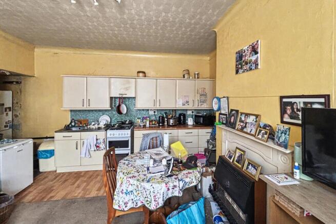 2 bed Terraced for sale Image 4